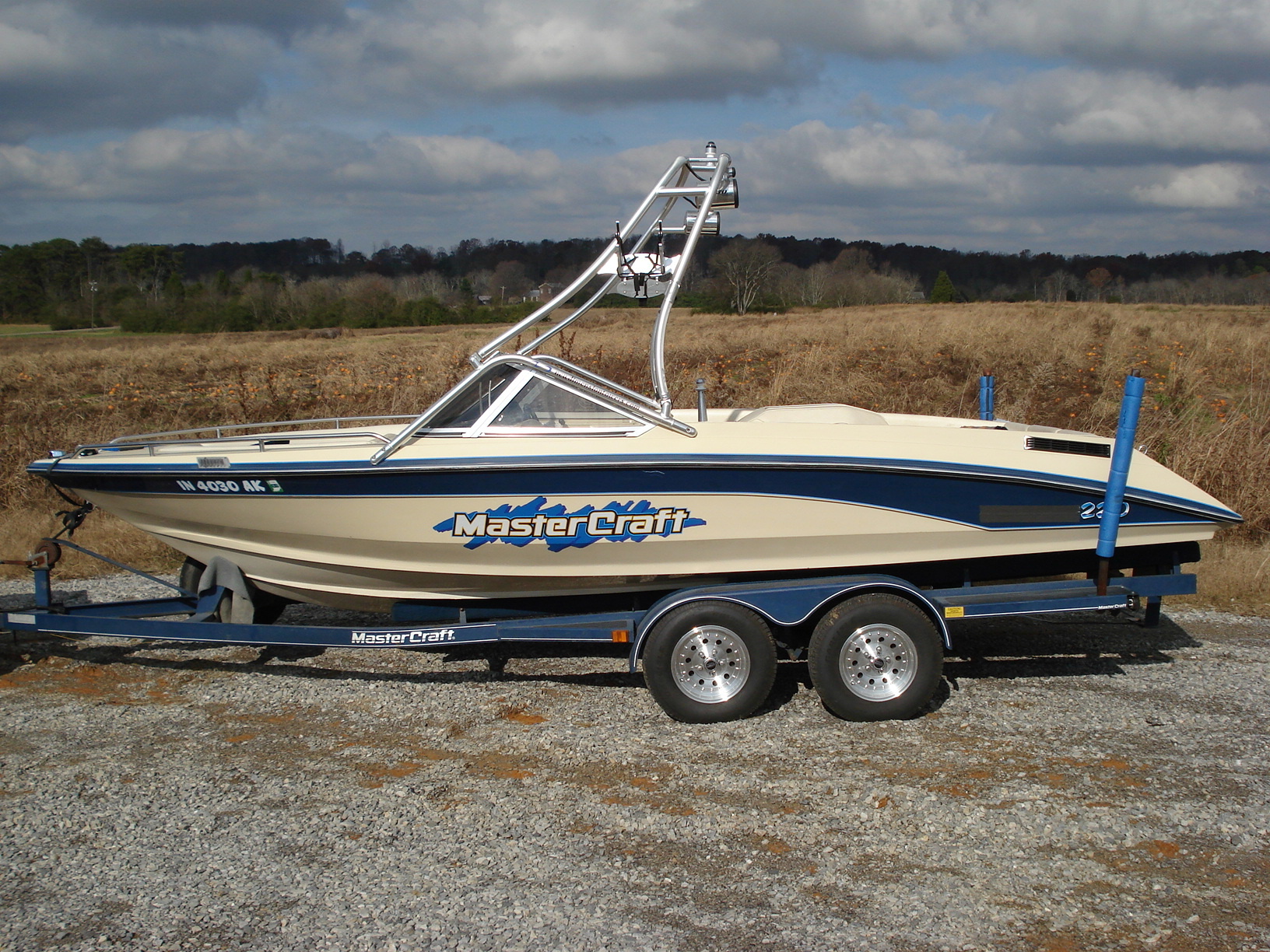 main view of 86 - 91 tristar 220 with new dimension towers wakeboard tower