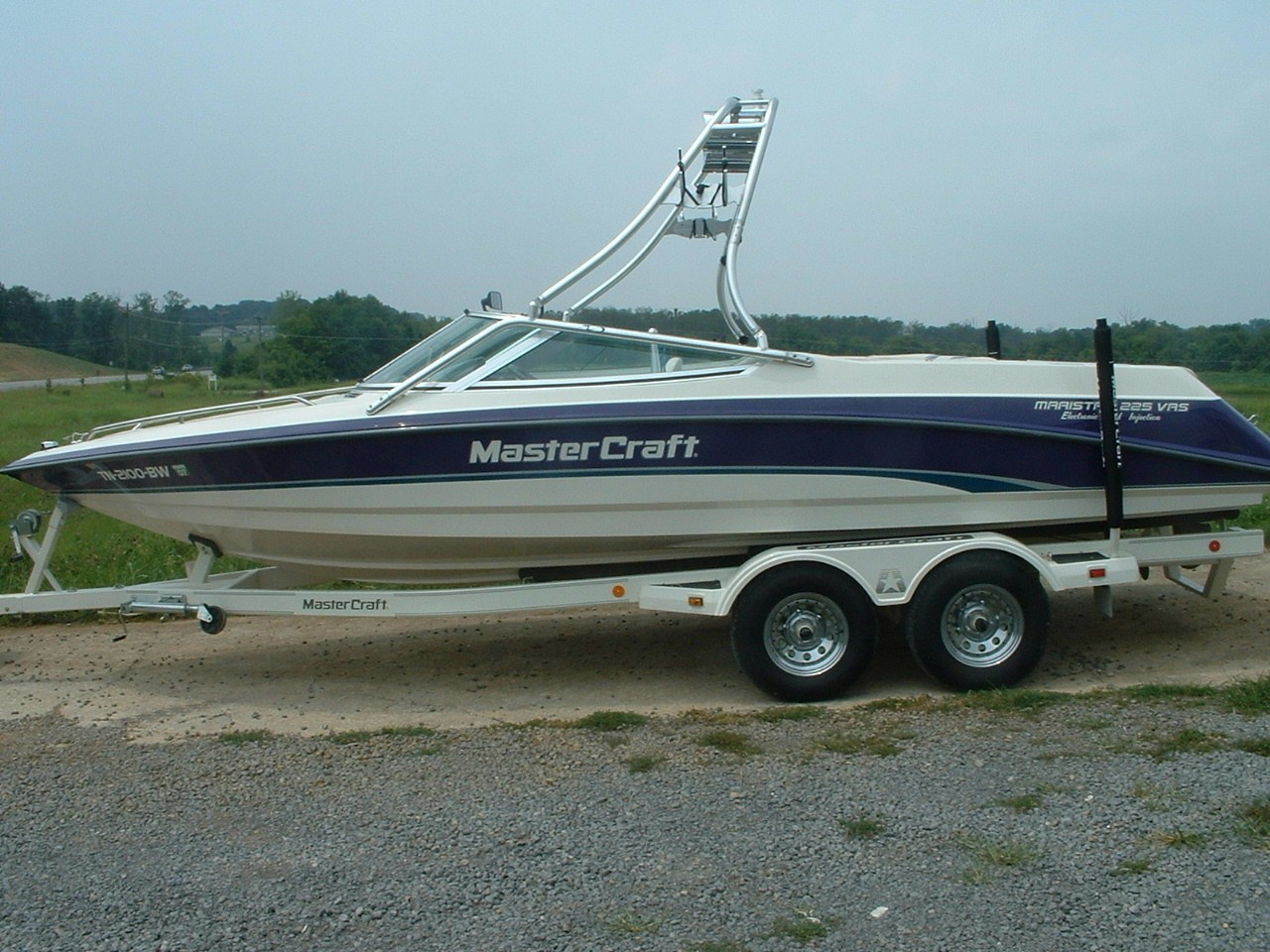 main view of 94 - 97 mastercraft maristar 225 with new dimension towers
